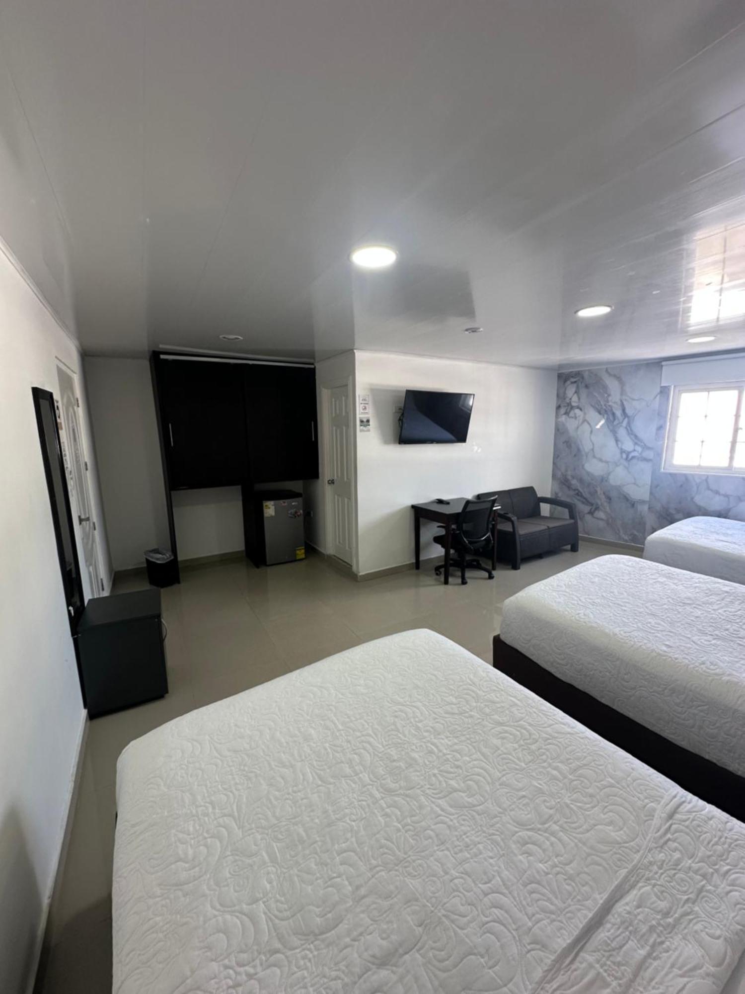 Apartahotel Plaza San Andrés Екстериор снимка