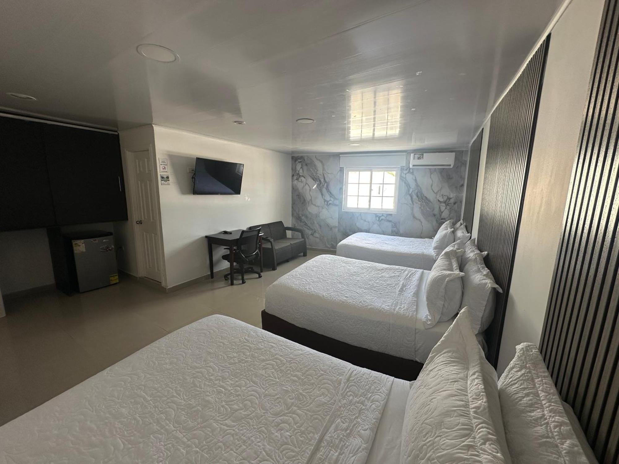 Apartahotel Plaza San Andrés Екстериор снимка