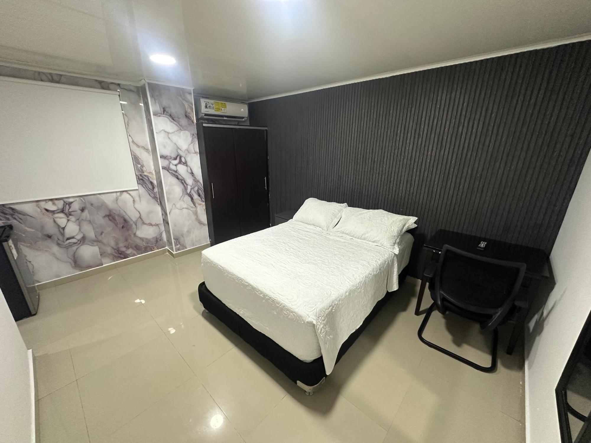 Apartahotel Plaza San Andrés Екстериор снимка