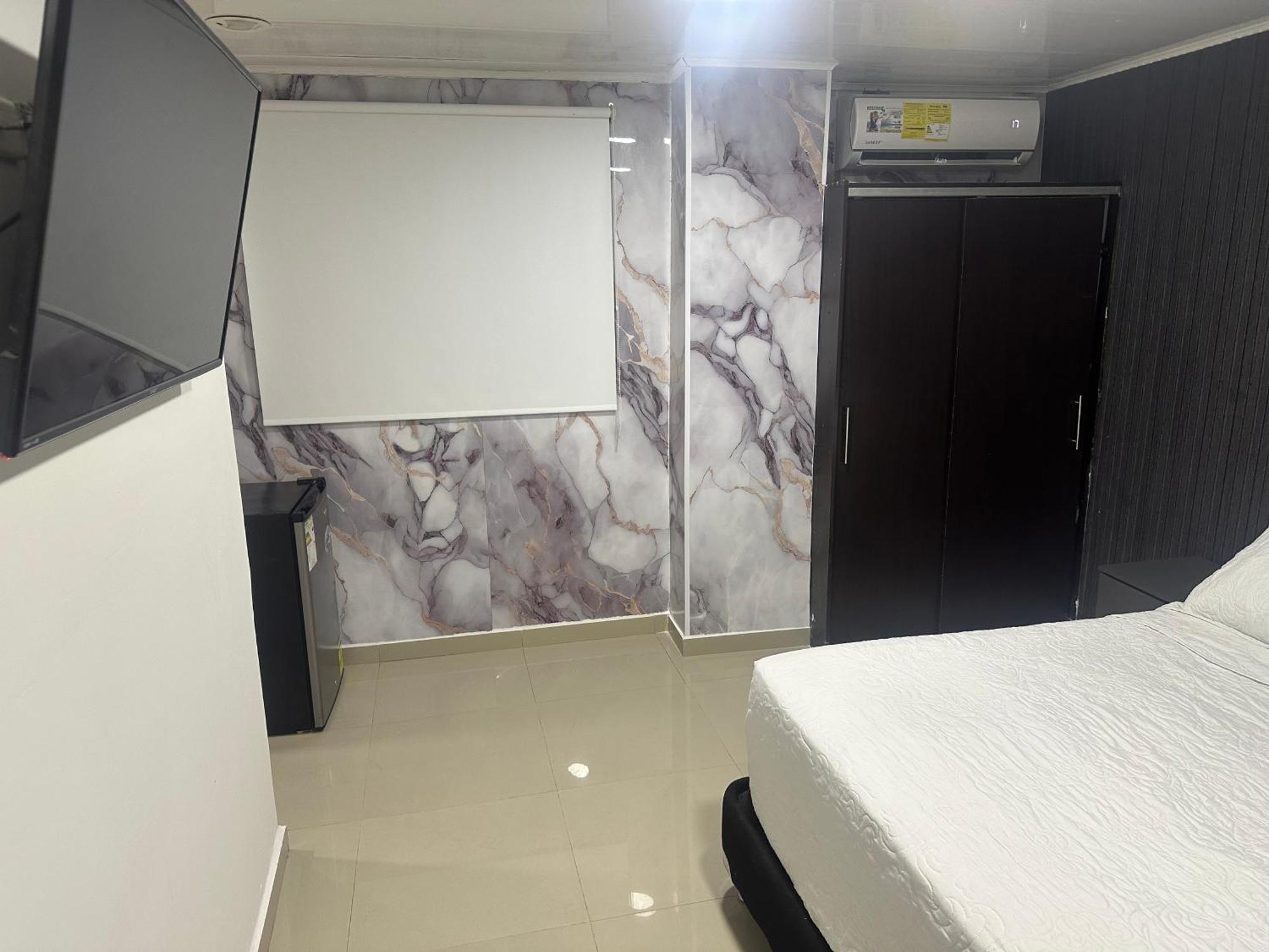 Apartahotel Plaza San Andrés Екстериор снимка