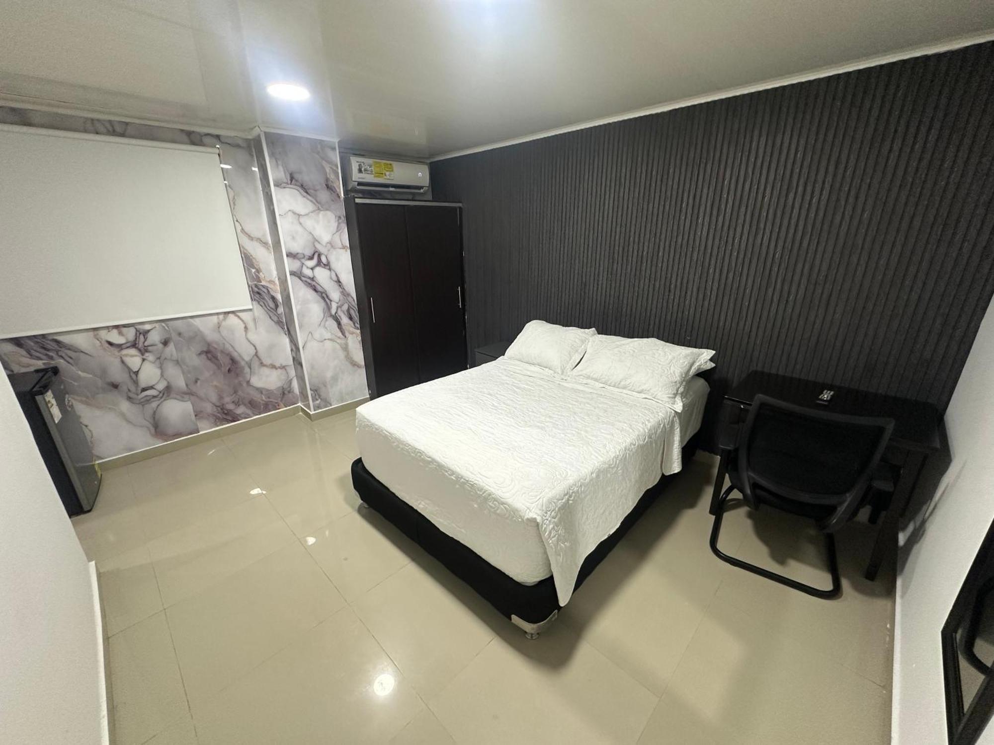 Apartahotel Plaza San Andrés Екстериор снимка